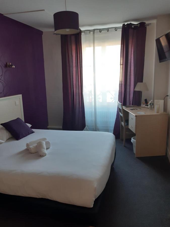 Logis Hostellerie Du Cheval Blanc Сант-Мур-дьо-Турен Екстериор снимка