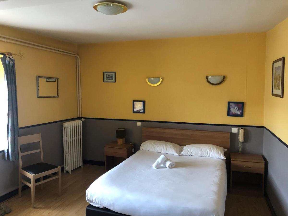 Logis Hostellerie Du Cheval Blanc Сант-Мур-дьо-Турен Екстериор снимка