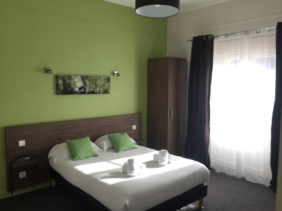 Logis Hostellerie Du Cheval Blanc Сант-Мур-дьо-Турен Екстериор снимка