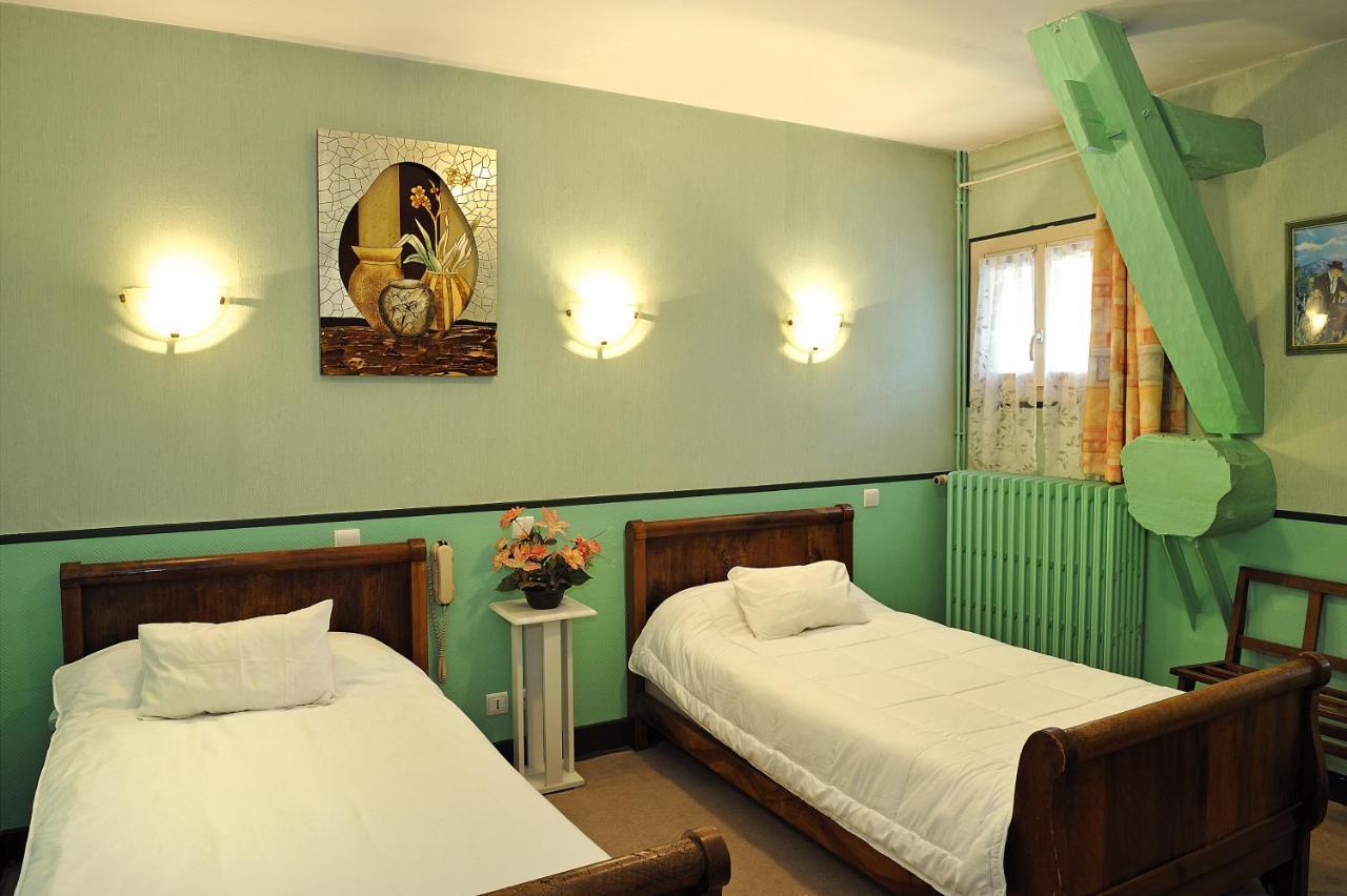 Logis Hostellerie Du Cheval Blanc Сант-Мур-дьо-Турен Екстериор снимка