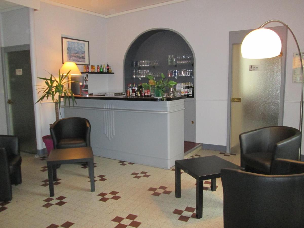 Logis Hostellerie Du Cheval Blanc Сант-Мур-дьо-Турен Екстериор снимка