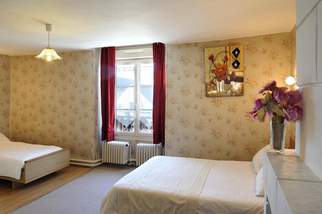Logis Hostellerie Du Cheval Blanc Сант-Мур-дьо-Турен Екстериор снимка