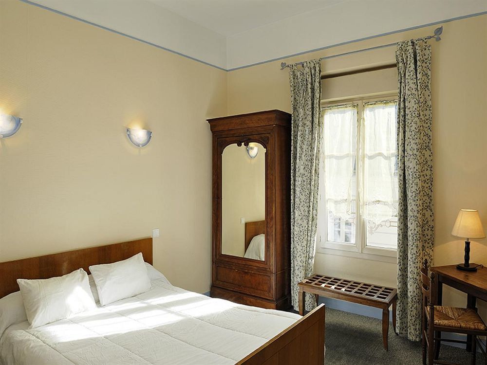 Logis Hostellerie Du Cheval Blanc Сант-Мур-дьо-Турен Екстериор снимка