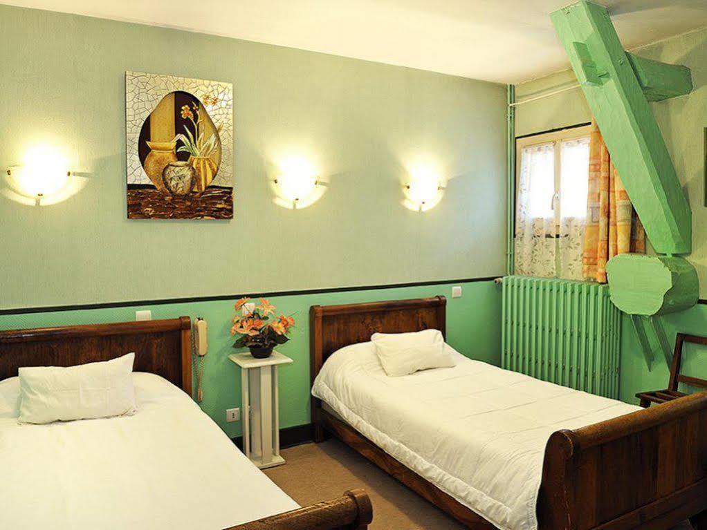 Logis Hostellerie Du Cheval Blanc Сант-Мур-дьо-Турен Екстериор снимка